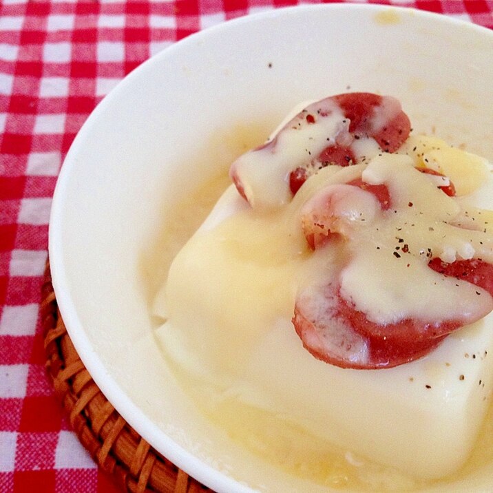 レンジで簡単!ウインナーのチーズ豆腐♡
